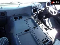 Mitsubishi SUPER GREAT лот № 8581 оценка 3.5  с аукциона в Японии 2