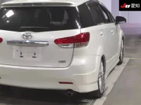 Toyota WISH лот № 30831 оценка 3.5  с аукциона в Японии 7