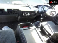 Nissan TRUCK лот № 8591 оценка 3  с аукциона в Японии 2