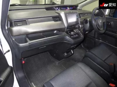 Honda FREED  с аукциона в Японии