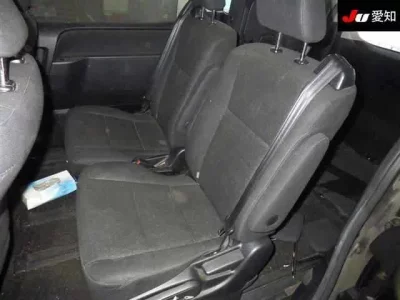 Toyota VOXY  с аукциона в Японии