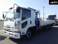 Isuzu FORWARD лот № 8588 оценка 3  с аукциона в Японии 3