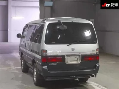 Toyota HIACE  с аукциона в Японии