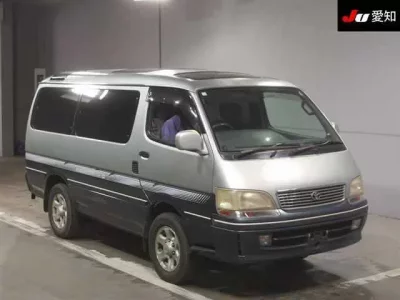 Toyota HIACE  с аукциона в Японии