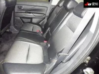 Mitsubishi OUTLANDER PHEV лот № 30847 оценка 3.5  с аукциона в Японии 3