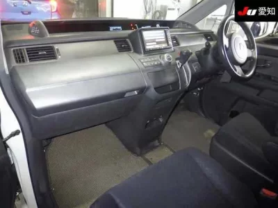 Honda STEP WAGON  с аукциона в Японии