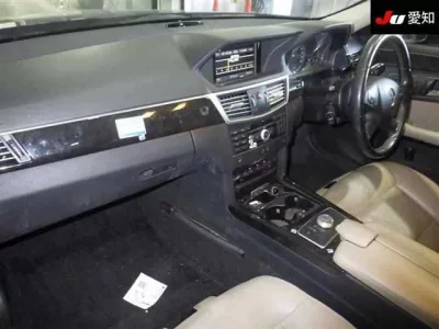 Mercedes-Benz E CLASS WAGON