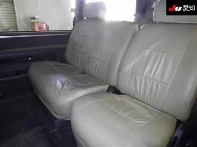 Toyota HIACE  с аукциона в Японии