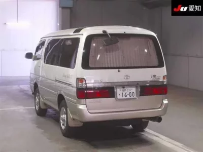Toyota HIACE  с аукциона в Японии