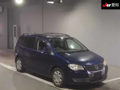 Volkswagen GOLF TOURAN