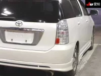 Toyota WISH лот № 30979 оценка 3.5  с аукциона в Японии 7
