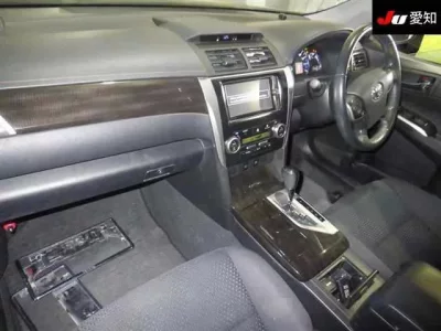 Toyota CAMRY  с аукциона в Японии