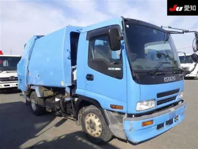 Isuzu FORWARD  с аукциона в Японии