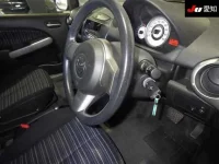 Mazda DEMIO лот № 30970 оценка 3.5  с аукциона в Японии 4