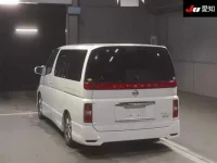 Nissan ELGRAND лот № 31030 оценка 3.5  с аукциона в Японии 1