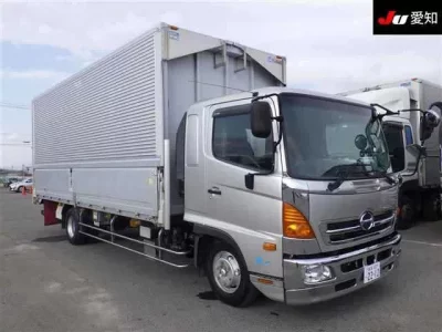 Hino TRUCK