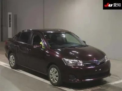 Toyota COROLLA AXIO  с аукциона в Японии