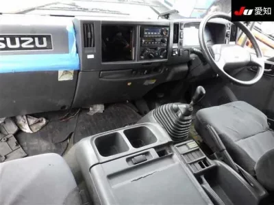 Isuzu FORWARD  с аукциона в Японии