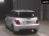 Toyota IST лот № 31029 оценка 3.5  с аукциона в Японии 1