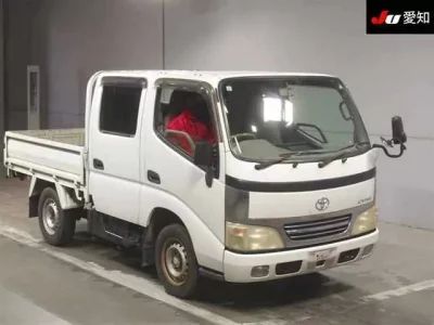 Toyota DYNA  с аукциона в Японии