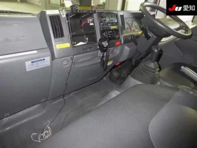 Mazda TITAN  с аукциона в Японии