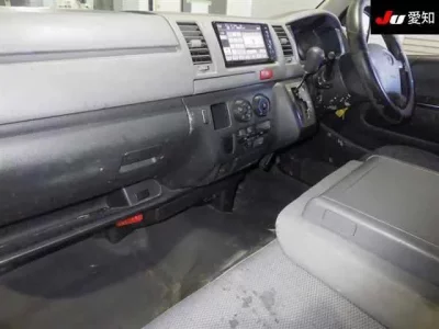 Toyota HIACE VAN  с аукциона в Японии