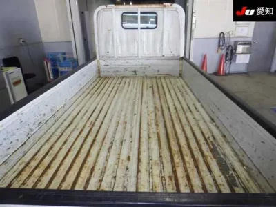 Toyota DYNA  с аукциона в Японии