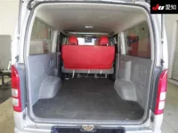 Toyota HIACE VAN лот № 20042 оценка 3  с аукциона в Японии 3