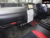 Toyota HIACE VAN лот № 20042 оценка 3  с аукциона в Японии 2