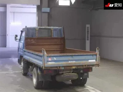 Mazda TITAN  с аукциона в Японии