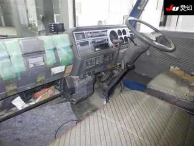 Mazda TITAN  с аукциона в Японии