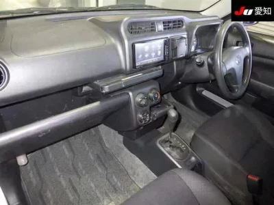 Toyota SUCCEED  с аукциона в Японии