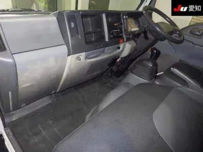 Isuzu ELF  с аукциона в Японии