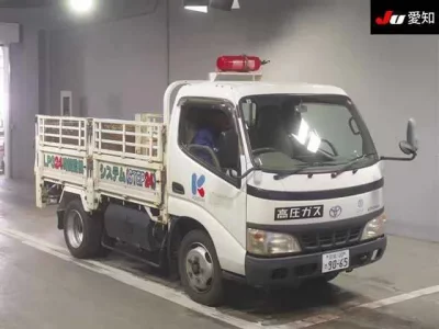 Toyota DYNA  с аукциона в Японии