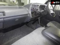 Toyota HIACE VAN лот № 20105 оценка 3.5  с аукциона в Японии 2