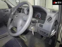 Nissan CARAVAN VAN лот № 20118 оценка 3  с аукциона в Японии 4