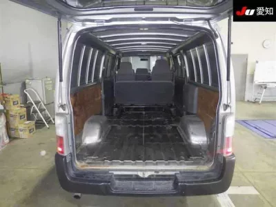 Nissan CARAVAN VAN  с аукциона в Японии