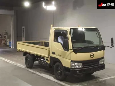 Mazda TITAN  с аукциона в Японии