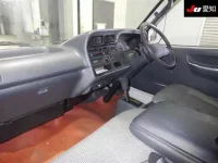 Toyota HIACE VAN лот № 20133 оценка 3  с аукциона в Японии 2