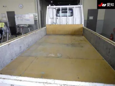 Mazda TITAN  с аукциона в Японии