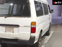 Toyota HIACE VAN лот № 20148 оценка R  с аукциона в Японии 7