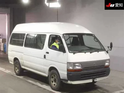 Toyota HIACE VAN  с аукциона в Японии