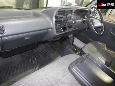 Toyota HIACE VAN  с аукциона в Японии