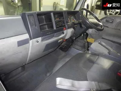 Mazda TITAN  с аукциона в Японии