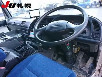 Isuzu GIGA  с аукциона в Японии