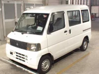Mitsubishi MINICAB VAN лот № 8047 оценка 3.5  с аукциона в Японии 3