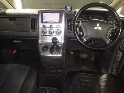 Mitsubishi DELICA D5  с аукциона в Японии