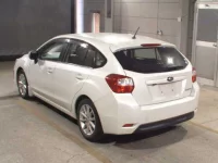 Subaru IMPREZA лот № 8121 оценка 3.5  с аукциона в Японии 1