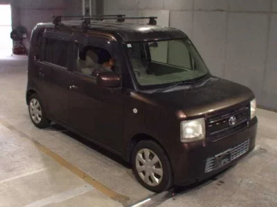 Toyota PIXIS SPACE