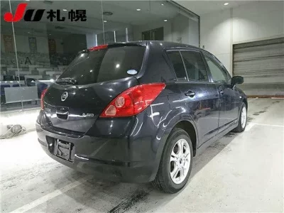 Nissan TIIDA  с аукциона в Японии